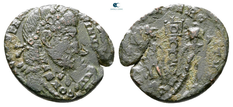 Constantius II AD 347-361. Uncertain mint
Follis Æ

15 mm, 1,21 g



Fine...