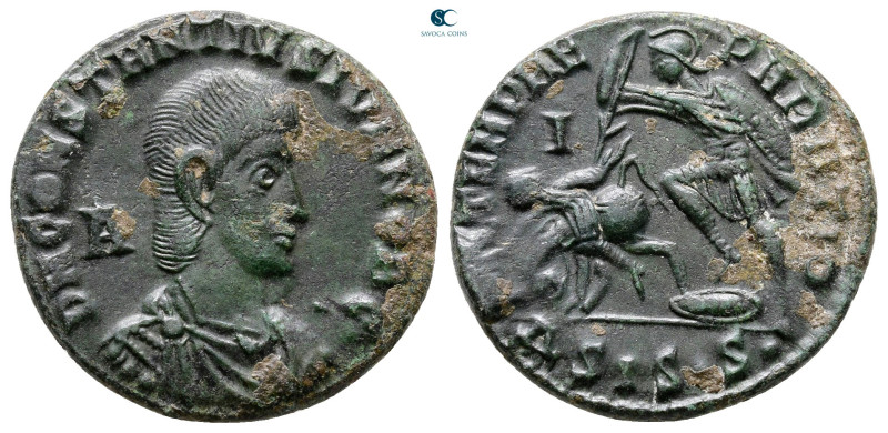 Constantius Gallus, Caesar AD 351-354. Siscia
Follis Æ

22 mm, 4,69 g



...