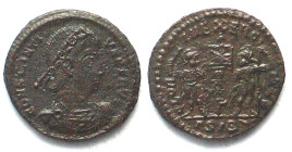 CONSTANTIUS II (324-361 AD). AE Nummus, ΓSIS crescent, Siscia mint, GLORIA EXERCITVS, two soldiers, VF