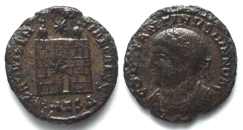 CONSTANTINE II (317-340 AD). AE Follis, as caesar, 327-328, SMTSΔ, Thessalonica ...