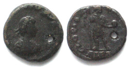 THEODOSIUS I (379-395 AD). AE Maiorina pecunia, ALEA, Alexandria mint, GLORIA ROMANORVM, emperor standing w. labarum, aVF
