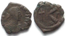 JUSTINIAN I (527-565). AE Half Follis, Large K, cross, star, Γ, Constantinople mint, VF