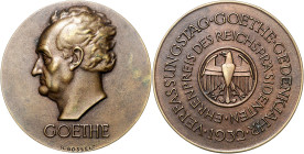 Deutsche Ausgaben bis 1945. 
Deutsches Reich. Plakette "Ehrenpreis des Reichspräsidenten" im Goethe-Gedenkjahr 1932, Bronze, nichttragbar, v. Rudolf ...