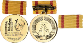 Ausgaben der DDR. 
Staatl. Auszeichnungen. 
Verdienter Chemiearbeiter der Deutschen Demokratischen Republik, Buntmetall vermessingt. B.&nbsp;97b. mi...