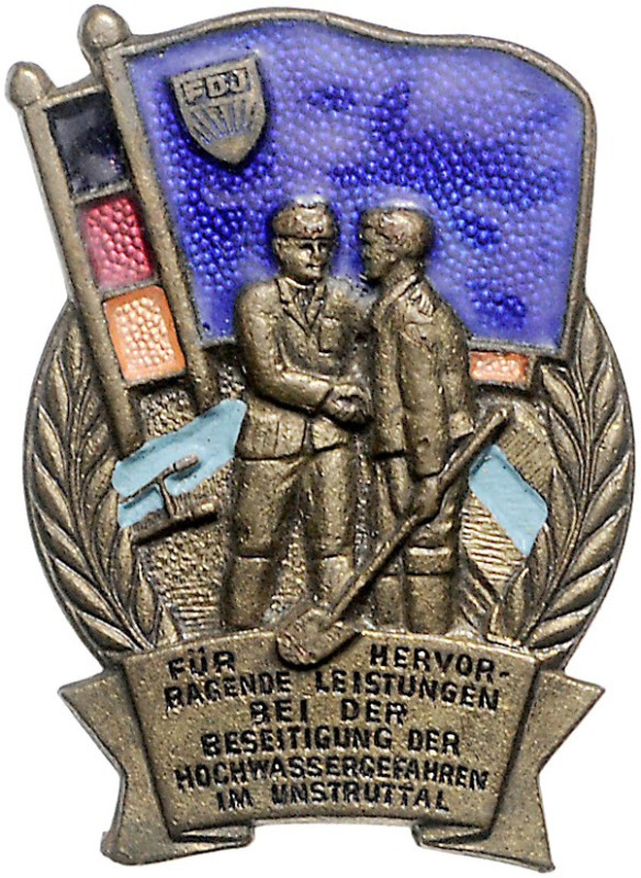 Ausgaben der DDR. 
FDJ. 
Abz. "Für hervorragende Leistungen bei der Beseitigun...