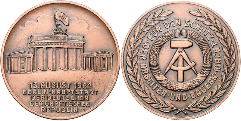 Ausgaben der DDR. 
NVA. 
Stadtkommandantur Berlin. Ehrengabe des Kommandanten ...