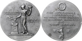 Deutsche Medaillen. 
Berlin. 
Kriegsdenkmünze der Stadt Berlin o.J. (1919-29 verliehen für Verdienste um die Kriegsfürsorge), v. Constantin Starck b...