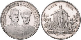 Deutsche Medaillen. 
Brandenburg-Preußen. 
Wilhelm II. 1888-1918. Silbermed. 1904, unsign. (v. Lauer), auf die Verlobung des Kronprinzen Friedrich W...
