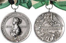 Schützenmedaillen. 
Eberswalde. Silbermed. mit Orig.-Henkel 1908, v. Oertel, Berlin, von der Schützengilde gewidmet der 100-Jahrfeier der Wiedergebur...