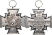 Schützenmedaillen. 
Kyritz. Silb. Schützenkreuz mit Orig.-Henkel u. Ring 1927, unsign., auf das 25. Jub.-Schießen des Brandenb. Provinzial-Schützenbu...