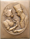 Ausländische Medaillen. 
Österreich. 
Franz Joseph I. 1848-1916. Einseit. Bronzeplakette o.J., v. Josef Prinz (1876-1960), Galantes Paar der Biederm...