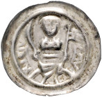 Magdeburg, Erzbistum. 
Albrecht von Käfernburg 1205-1232. Brakteat, sog. Moritzpfennig, auf einem Bogen sitzender Hl. Moritz mit Palmwedel u. Fahne, ...
