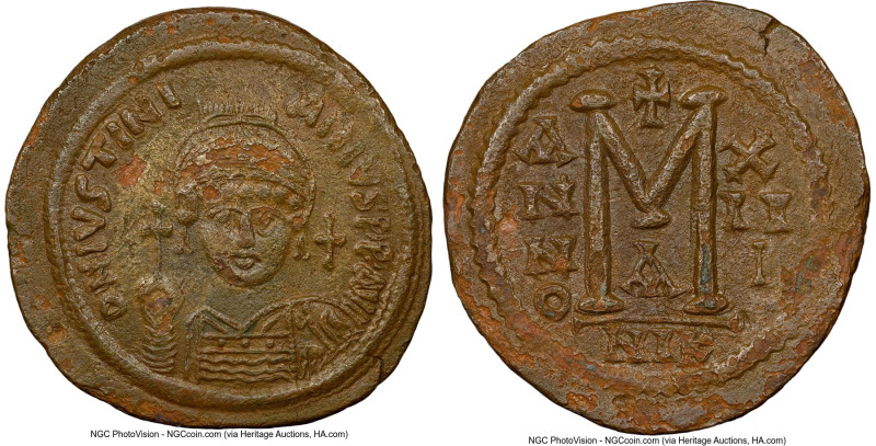 Justinian I the Great (AD 527-565). AE follis or 40 nummi (41mm, 23.76 gm, 6h). ...