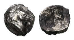 Aeolis, Kyme. AR Tetartemorion, 0.19 g. - 5.89 mm. ca. Late 6th-early 5th centuries BC.
Obv.: Head of horse right.
Rev.: Quadripartite incuse square.
...