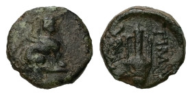 Ionia, Chios. AE, 0.87 g. - 10.50 mm. Circa 2nd-1st centuries BC.
Obv.: Sphinx seated right.
Rev.: XIOΣ / TIM[…], Amphora.
Ref.: Mavrogordato -; BMC -...