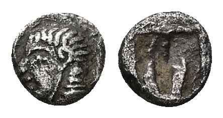 Ionia, Kolophon. AR Hemiobol, 0.36 g. - 6.34 mm. Late 6th century BC.
Obv.: Arch...