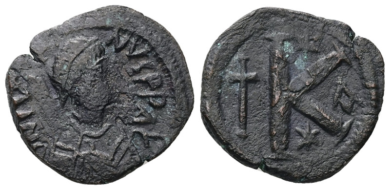 Justin I, AD 518-527. AE, Half Follis. 8.12 g. 24.73 mm. Constantinople.
Obv: DN...