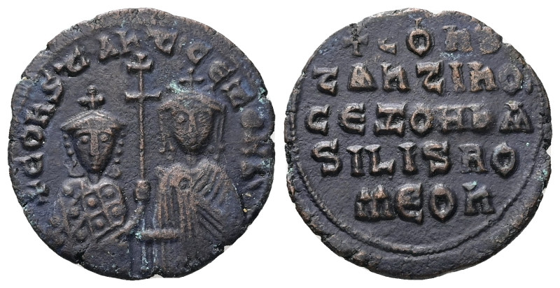 Constantine VII Porphyrogentius and Zoe, AD 913-959. AE, Follis. 6.10 g. 25.59 m...