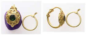 Byzantine Gold ear-ring 

Weight: 2.00 g 13.38 g x 0.57 g 9.56 mm
Diameter: 9.56 mm.