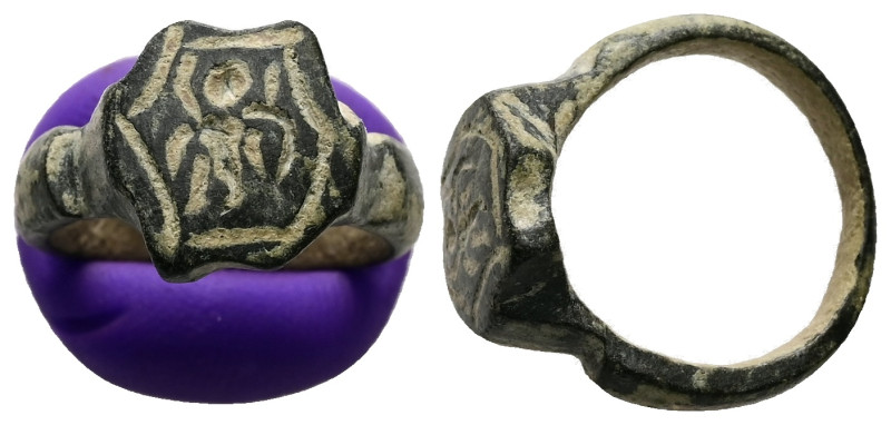 Byzantine bronze finger ring (AD 14th–15th centuries)
A bronze finger ring; on t...