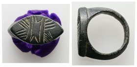 Bronze finger-ring.
Weight: 9.03 g. g.
Diameter: 16.42 mm.