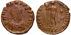 Honorius 393-423AD AE follis Bronze.

20mm 4,84g