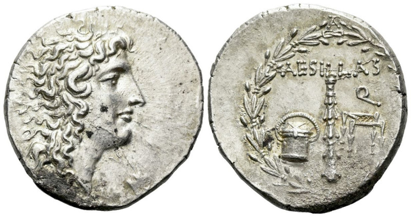 Macedon under the Romans, Aesillas quaestor Tetradrachm circa 90, AR 30.00 mm., ...