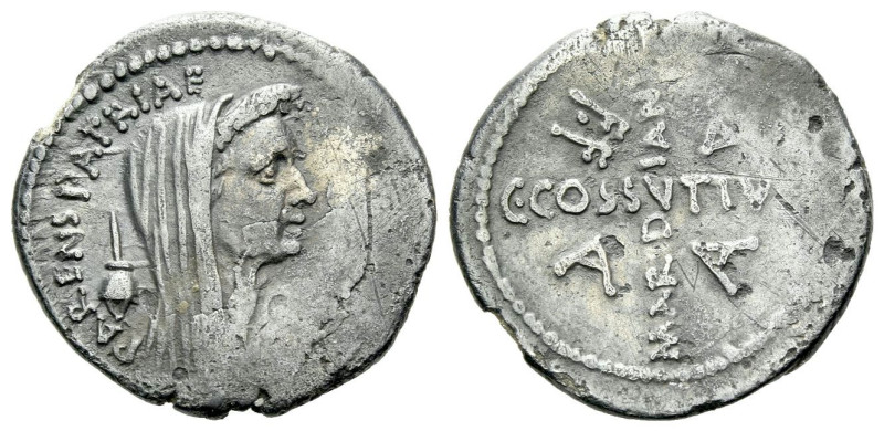 Julius Caesar, 49-44 BC. Denarius April 44, AR 19.00 mm., 3.62 g.
CAESAR - PARE...