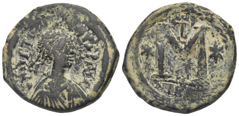 Iustinus I, 518-527. Follis, Nicomedia 518-527. Æ 33.15 mm, 18.20 g. 
Good Fine