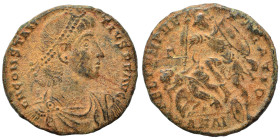 Constantius II, 337-361. Follis (bronze, 5.91 g, 22 mm), Antioch. D N CONSTAN-TIVS P F AVG Pearl-diademed, draped and cuirassed bust of Constantius II...