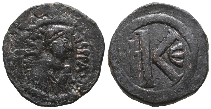 JUSTINIAN I (527-565). . Follis.
Weight: 10,9 gr
Diameter: 26,9 mm