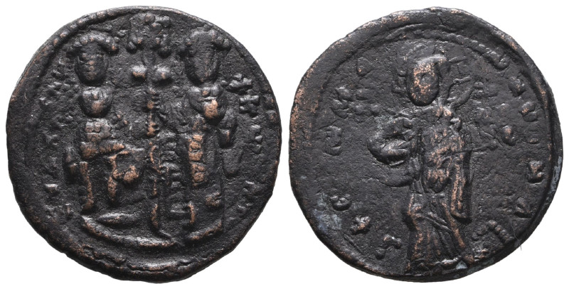 Byzantine anonymous.

Weight: 7,9 gr
Diameter: 28,3 mm