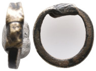 ANCIENT ROMAN BRONZE RING.(3rd–4th centuries).AE

Weight: 3,4 gr
Diameter: 19,6 mm