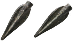 GREEK BRONZE ARROWHEAD.(CIRCA 3RD-1ST BC). AE

Weight: 5,6 gr
Diameter: 43,7 mm