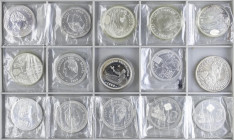 PESETA SYSTEM: JUAN CARLOS I
Lote 43 monedas 2.000 Pesetas. 1995 a 2000. AR. Quijote (5), Carlos V (5), Felipe II (6), Ultima emisión peseta (5), Asa...
