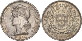 WORLD COINS: PORTUGAL
1 Escudo. 1916. 25,09 grs. AR. Pátina en anverso. KM-564. EBC+.