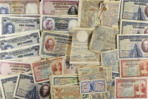 SPANISH BANK NOTES: LOTS AND COLLECTIONS
Lote alrededor 160 billetes 50 Céntimos a 500 Pesetas. 1925 a 1937. Bastantes repetidos. Incluye algunos fra...