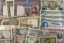 SPANISH BANK NOTES: LOTS AND COLLECTIONS
Lote 24 billetes 1 a 1.000 Pesetas. 1907 a 1980. Destacan algunos como 50 Pesetas Julio 1907, 1 Peseta Sept....