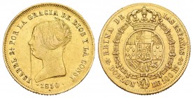 Isabel II (1833-1868). Doblón de 100 reales. 1850. Madrid. CL. (Cal-3). Au. 8,19 g. Raya en anverso. MBC+. Est...300,00.