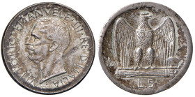Vittorio Emanuele III (1900-1946) 5 Lire 1930 - Nomisma 1138 AG RRRR Coniato fuori virola. Errore di grande curiosità e rarità, non ci risultano altri...