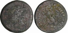 Royaume Lagide - Ptolémée II, Philadelphos - Grand bronze (285-246 av. J.-C.)
A/ Tête de Zeus à droite. 
R/ ΠTΟΛΕΜΑΙΟΥ ΒΑΣΛΕΩΣ. Aigle debout à gauch...