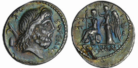 Nonia - Denier (59 av. J.-C.)
A/ S.C SVFENAS. Tête barbue de Saturne à droite. Derrière, tête de harpon et pierre conique. 
R/ V.P.F / SEX.NONI. Rom...