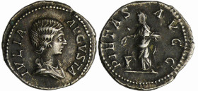 Julia Domna - Denier (204, Rome) - La Piété
A/ IVLIA AVGVSTA. Buste nu et drapé à droite. 
R/ PIETAS AVGG. La Piété debout à gauche. Elle met un gra...