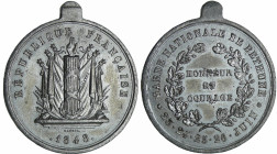 France - Médaille politique - Concours armé des départements, 1848
SUP
Collignon.562 var
 Etain ; 34.35 gr ; 37 mm
Le nom Lillers non supprimé sur...