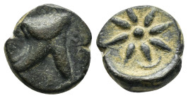 PONTOS.Uncertain.Time of Mithradates VI.(Circa 130-100 BC). Ae.

Condition : Good very fine.

Weight : 4.55 gr
Diameter : 16 mm