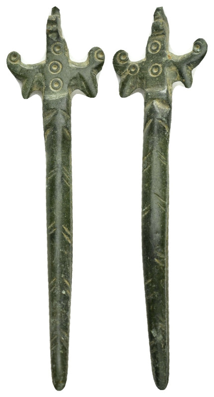 ANCIENT ROMAN BRONZE TWEEZER.(1st-2nd century).Ae.

Condition : Good very fine.
...