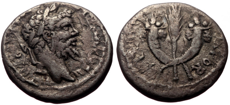 Septimius Severus (193-211) AR Denarius (Silver, 3.13g, 17mm) Emesa, 194
Obv: I...