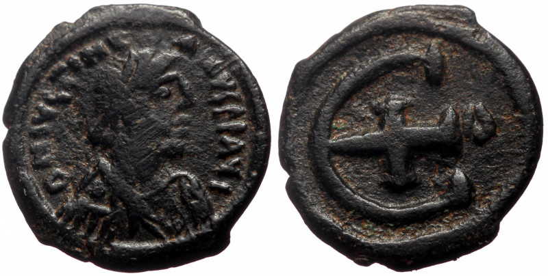 Justinian I (527-565) AE Pentanummium (Bronze, 1.93g, 16mm) Constantinople, 538-...