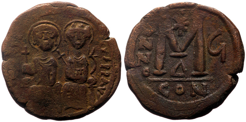 Justin II with Sophia (565 - 578) AE Follis (Bronze, 15.98g, 31mm) Constantinopl...