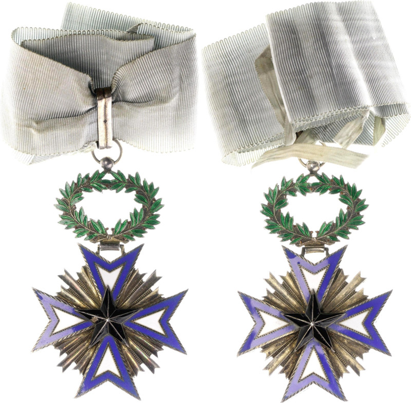 Benin Order of the Black Star I Class Commander 1892 - 1963 

Barac# 11; Ag 91...